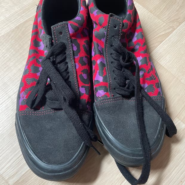 반스 볼트 X 스트레이 랫츠 260