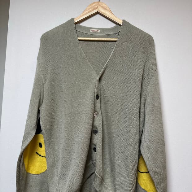 캐피탈 스마일 가디건