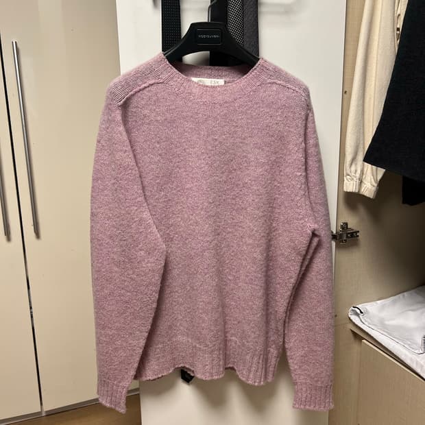 에스크 벨리 니트 