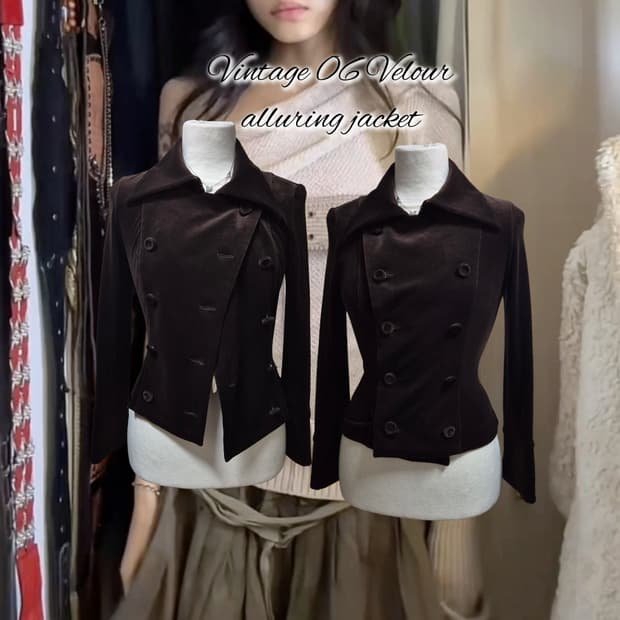 Vintage 05 Velour alluring jacket