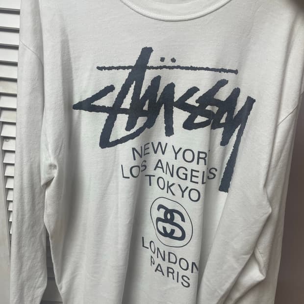 스투시 롱슬리브