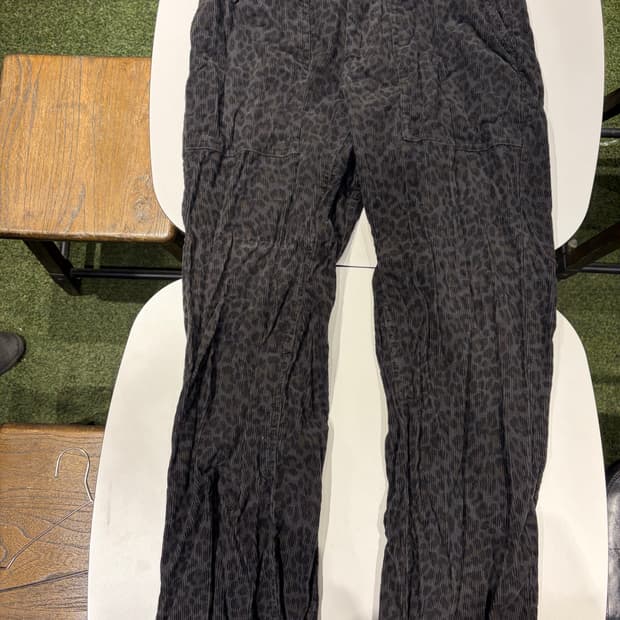 프릭스스토어 레오파드 코듀로이 팬츠
