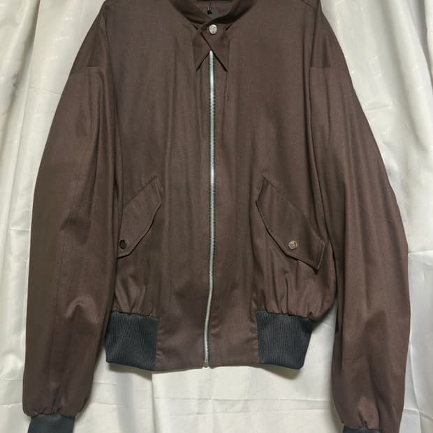 Av Vattev 봄버 자켓 브라운