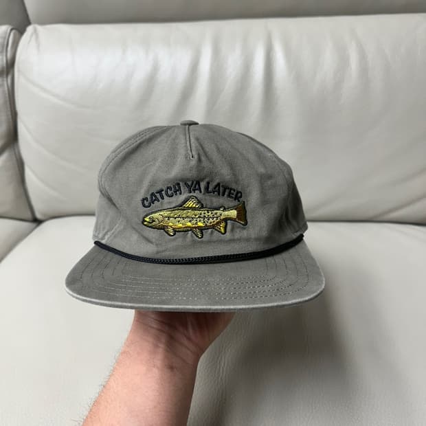 Coal 물고기 자수 모자