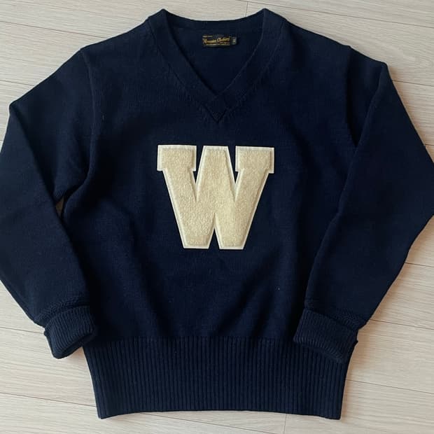 Remains 리메인클로딩 브이넥 니트