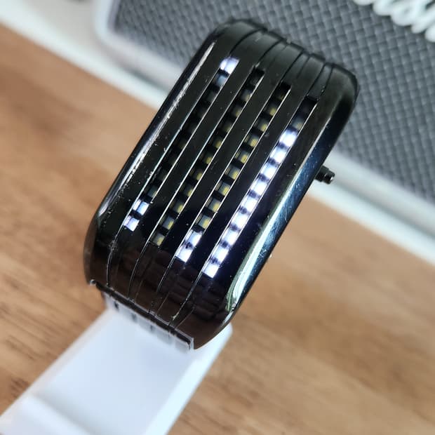 # 핌프 바코드 재팬 오리지널 LED 4세대 바코드 빈티지 시계 급처