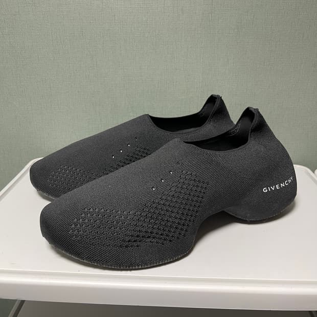 지방시 givenchy TK-360 44사이즈