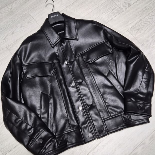 시스템옴므 블랙 가죽자켓 (페이크레더)