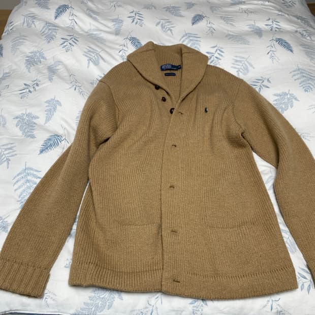 폴로 가디건 팝니다