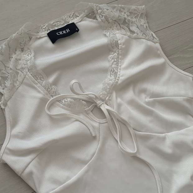 [Cider] 라운드넥 레이스 탱크 탑