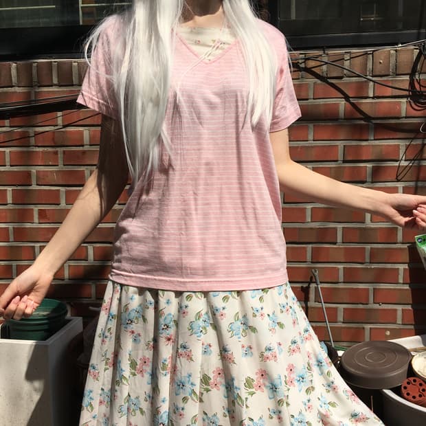 파스텔 핑크 스트라이프 티셔츠 & 플라워 가든 스커트 세트