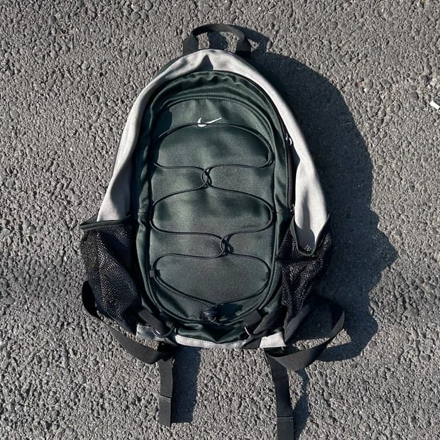 90s 나이키 카키 고프코어 미드 스우시 그린 백팩 올드스쿨 가방 os