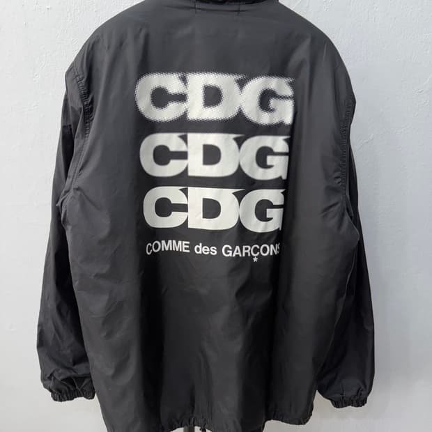 매장판정품) 꼼데가르송 블랙 코치자켓 M 