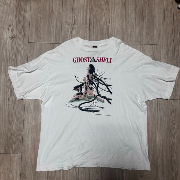 세인트 마이클 x 고스트 인 더 쉘 숏슬리브 티셔츠 화이트