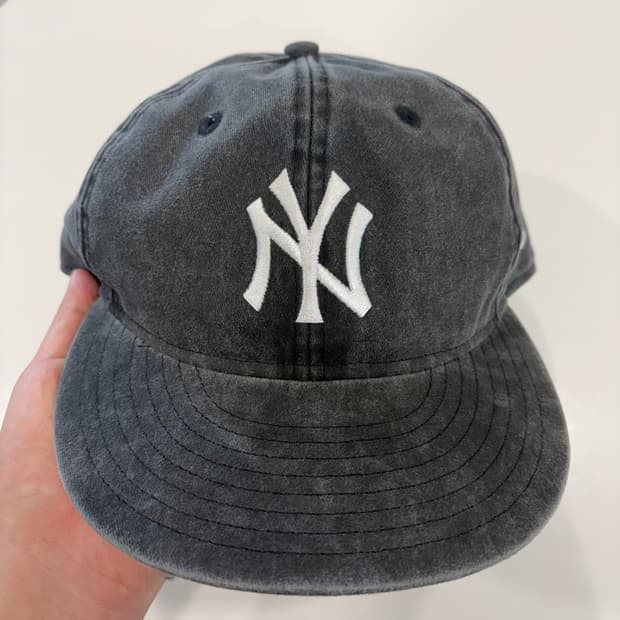 뉴에라 MLB 뉴욕 양키스 피그먼트 피티드캡 블랙 734 (61.5)