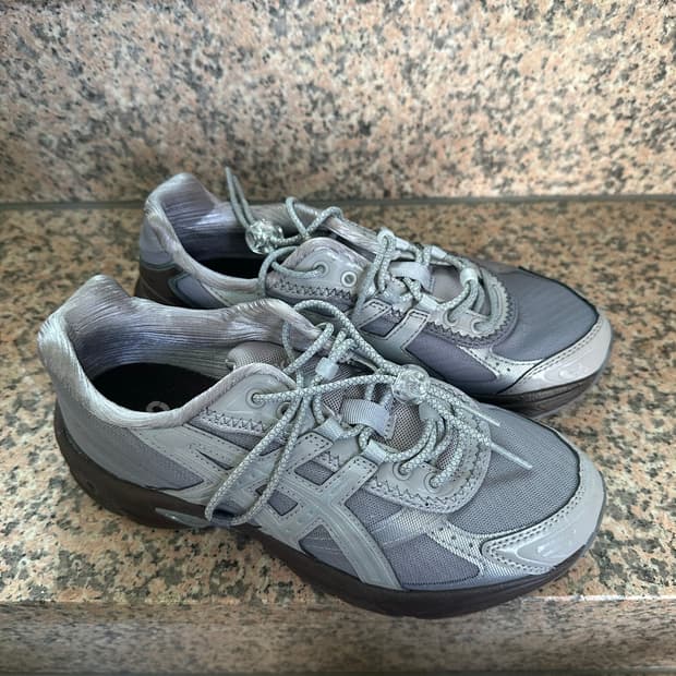 아식스 X 아트모스 X OJOS 콜라보 신발 240