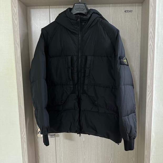 스톤아일랜드 크링클랩스 나일론 후드 패딩 23fw L