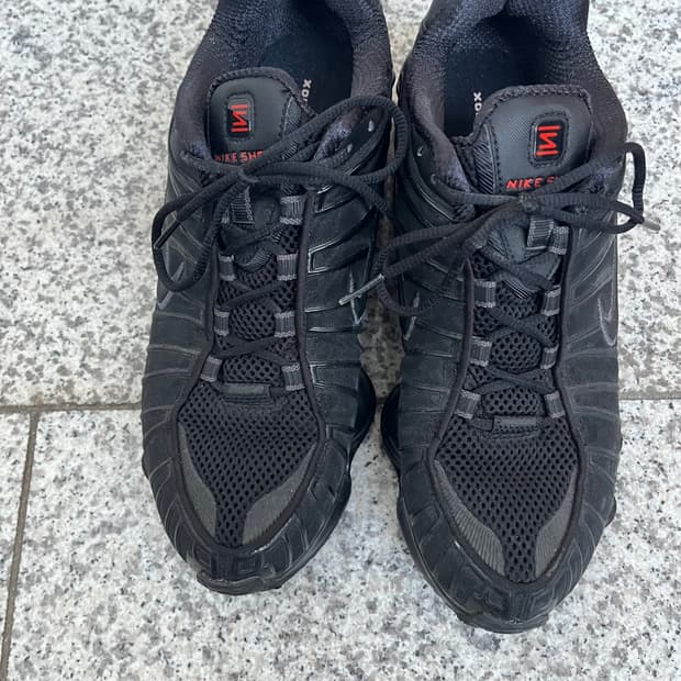 나이키 샥스 tl