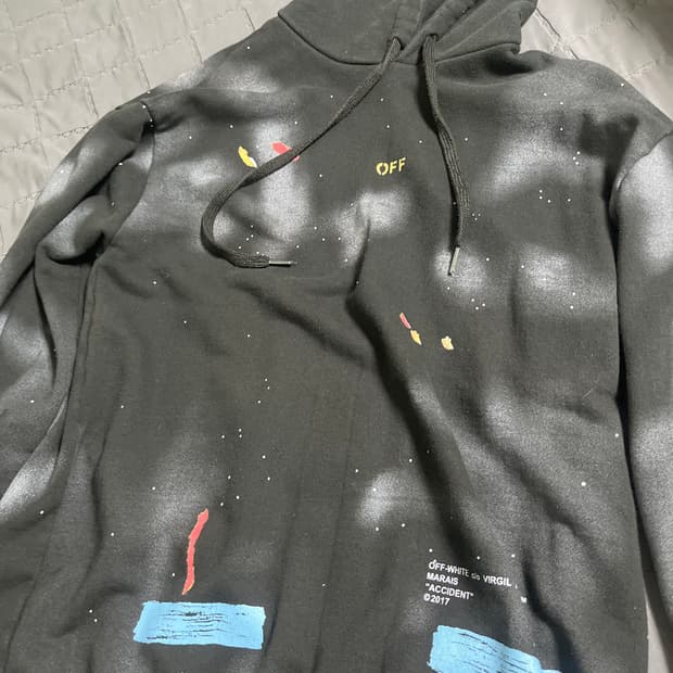 오프화이트(Off-White) 갤럭시 애로우 풀오버 후드티