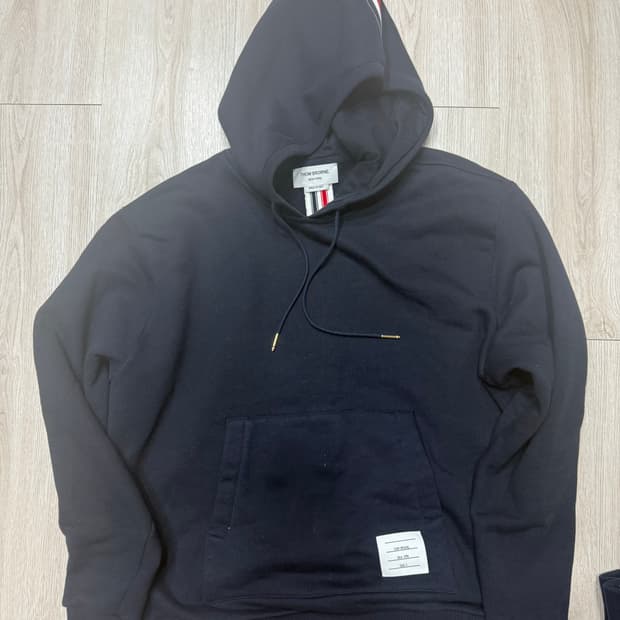 톰브라운 후드티 네이비 5사이즈