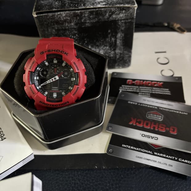 지샥 빅페이스 GA-100B 시계 팝니다