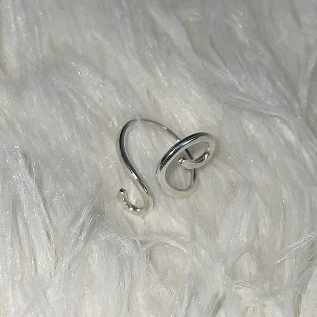 01 ring