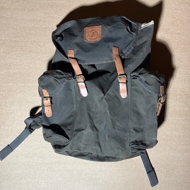 피엘라벤 ovik 20L 백팩 (피엘라벤 왁스코팅 됨)