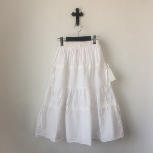 Shirring point layer skirt