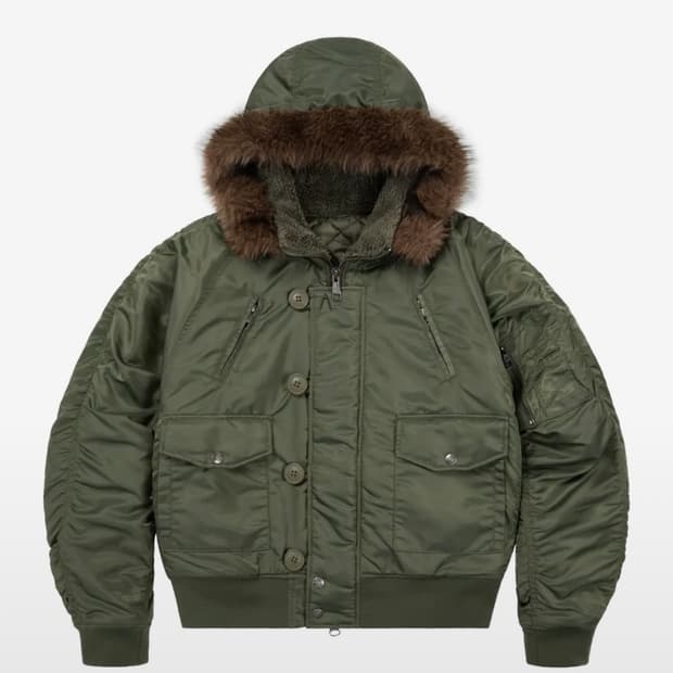 아캄 Hooded Fur MA-1 Jacket (Khaki)