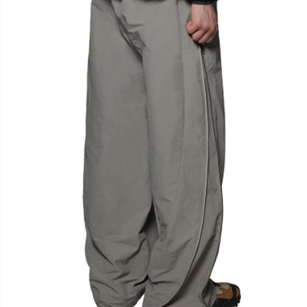 [1] 사이드 지퍼 벌룬 팬츠-딥베이지