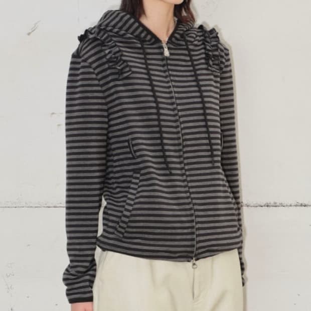 타입서비스 24FW 해린착용