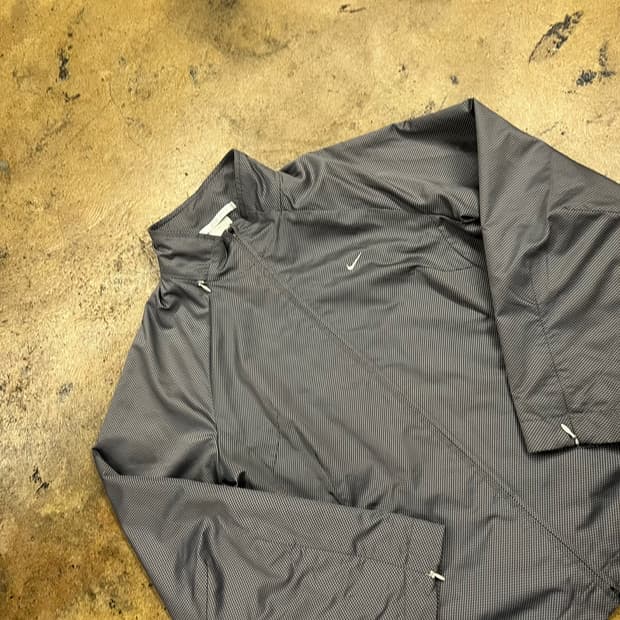 [정품/M] 나이키 바람막이 자켓 그레이 스트라이프 b14