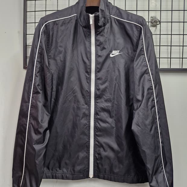 95-100L 나이키 베이직 바람막이 자켓.
