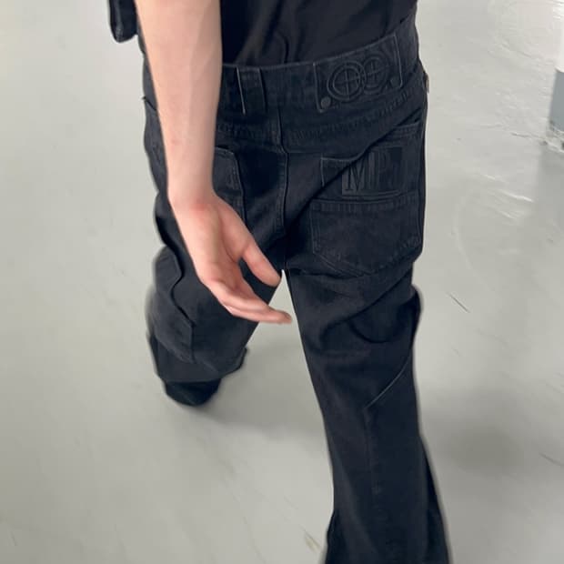 MPa CALF POCKET PANTS (BLACK) L사이즈