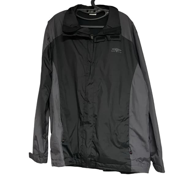 엄브로 바람막이 블랙/그레이