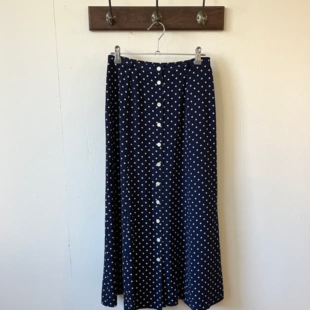 be.SALADY 실루엣 도트 스커트