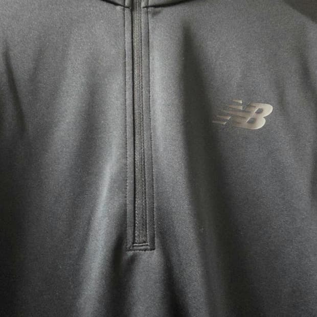 정품 뉴발란스 블랙 하프집업 기능성 긴팔티100.105