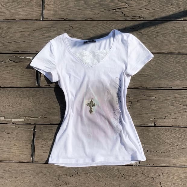 빈티지 크로스 펜던트 프린팅 반팔 탑