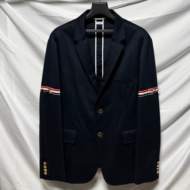 [S+급/4] 톰브라운 암밴드 금장 블레이저 자켓 정장 네이비