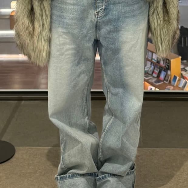 다이닛 faded straight denim in light blue S