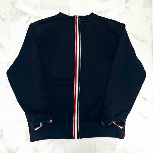 톰브라운 백삼선 맨투맨