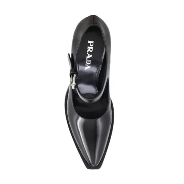 Prada Brushed Leather Mary Jane 프라다 구두