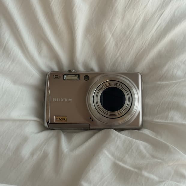 후지필름 f80exr 디카 카메라