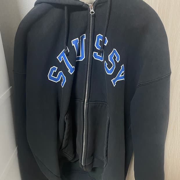 스투시 페이디드 그래픽 집 후드 워시드 블랙