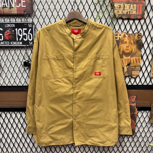 디키즈 만다린 카라 워크 셔츠 전면 포켓 로고 포인트 브라운