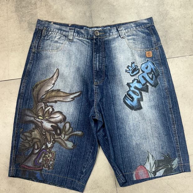 Lot29 올드스쿨 루니툰 중청 반바지 데님팬츠