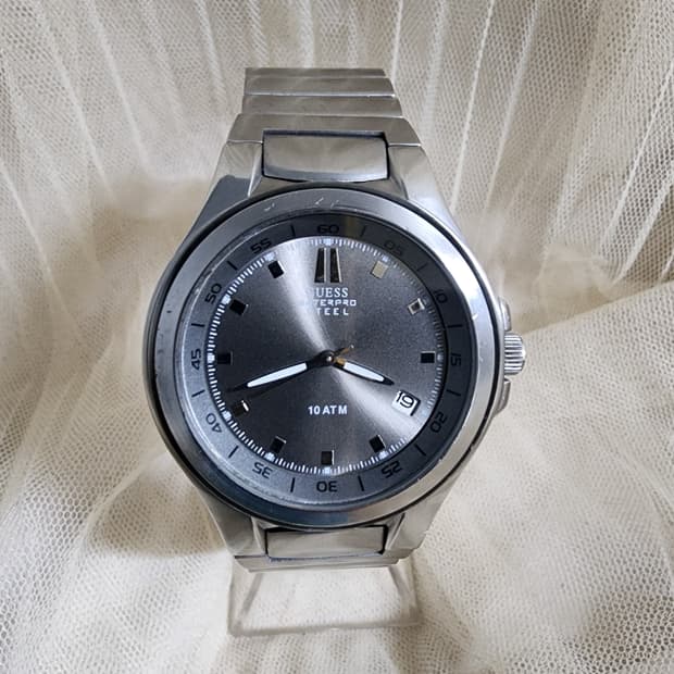 게스 Guess 빈티지 라인 남성용 손목시계