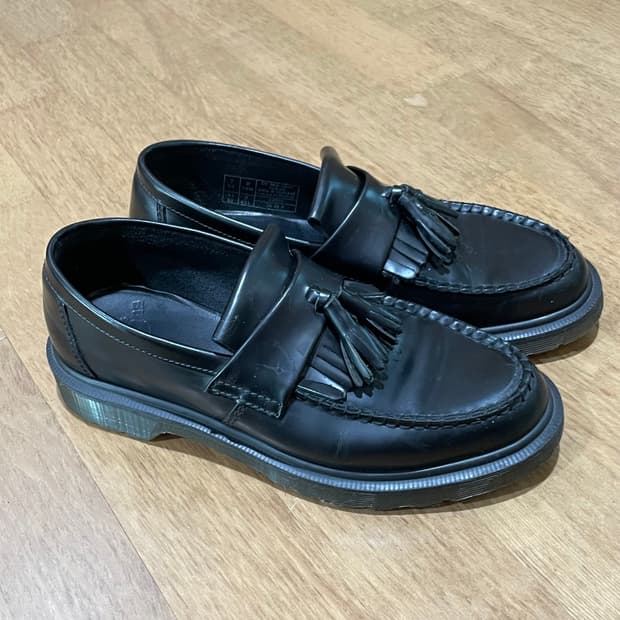 닥터마틴 아드리안 태슬 로퍼 블랙 스무스 260