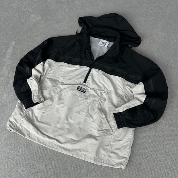 아디다스 하프집업 바람막이 