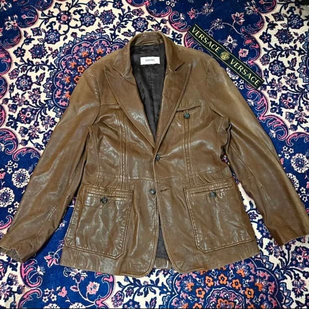 베르사체(VERSACE) 램스킨 클래식 노치드 라펠 카라넥 자켓 52